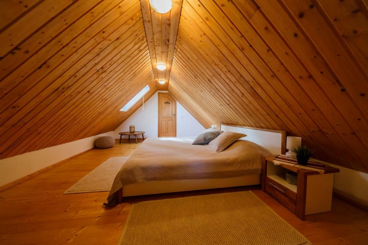 Beautiful Cottage With Heated Pool For 22 Ppl Plaski Экстерьер фото