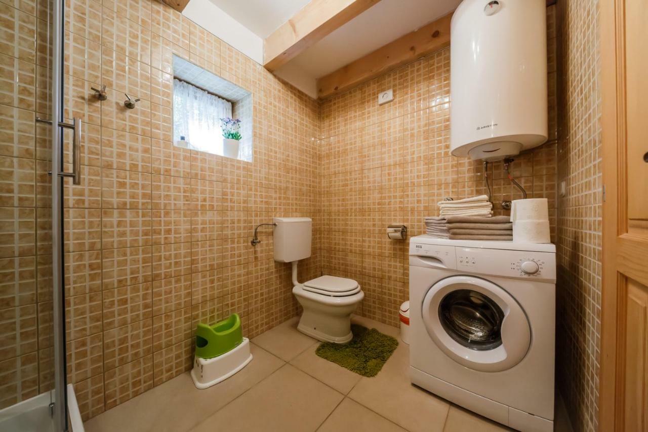 Beautiful Cottage With Heated Pool For 22 Ppl Plaski Экстерьер фото
