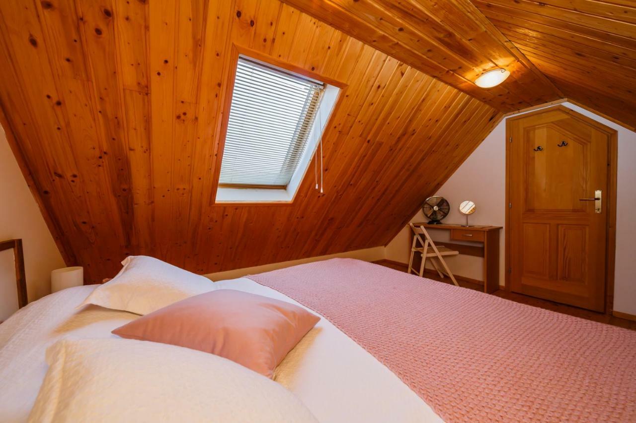Beautiful Cottage With Heated Pool For 22 Ppl Plaski Экстерьер фото