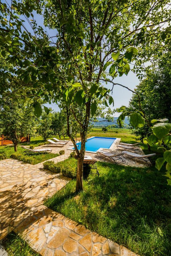 Beautiful Cottage With Heated Pool For 22 Ppl Plaski Экстерьер фото