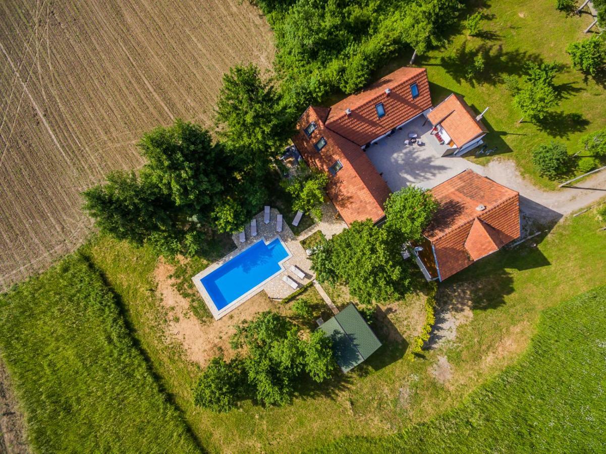 Beautiful Cottage With Heated Pool For 22 Ppl Plaski Экстерьер фото