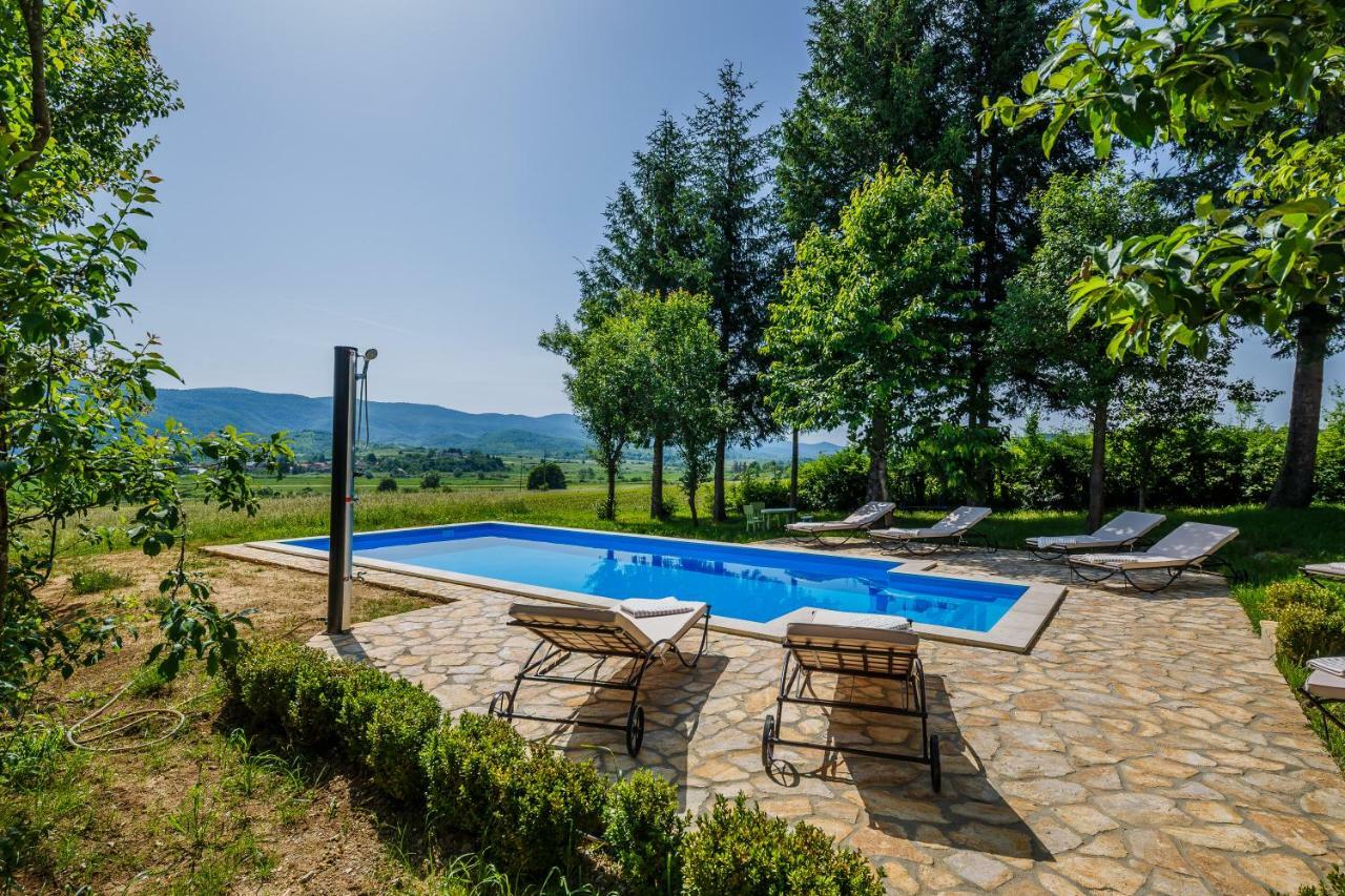 Beautiful Cottage With Heated Pool For 22 Ppl Plaski Экстерьер фото