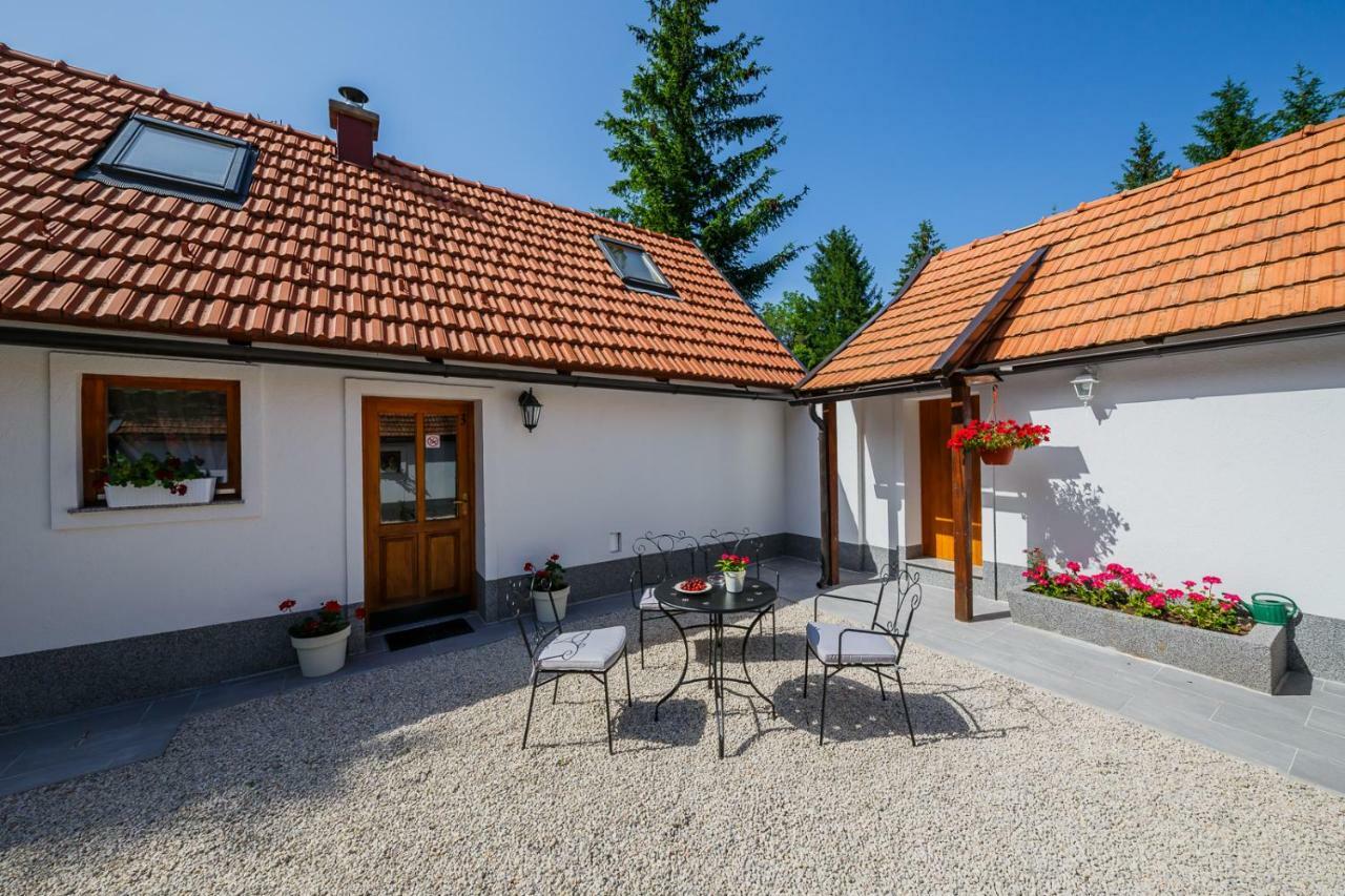 Beautiful Cottage With Heated Pool For 22 Ppl Plaski Экстерьер фото