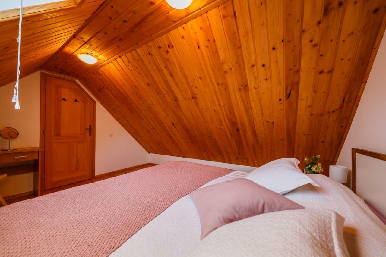 Beautiful Cottage With Heated Pool For 22 Ppl Plaski Экстерьер фото